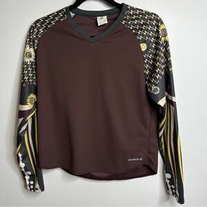 Sugoi Burgundy Long Sleeve Shirt with Patterned Sleeves Running Size M